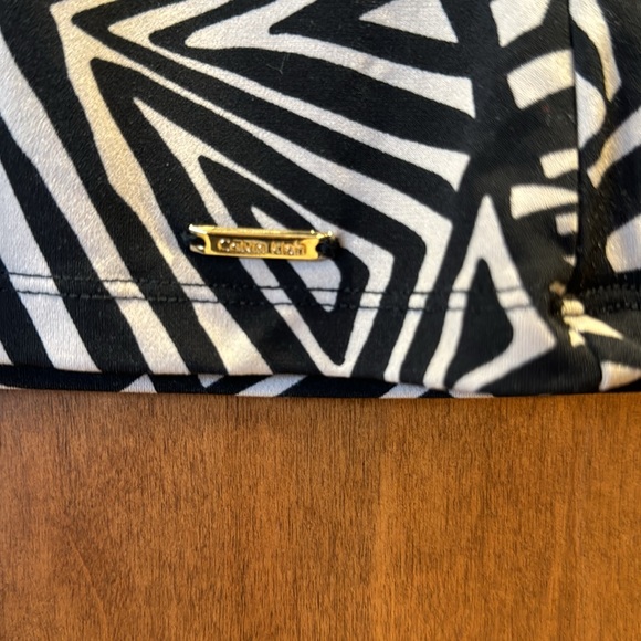 Calvin Klein Geometric Sleeveless Blouse - Picture 3 of 7